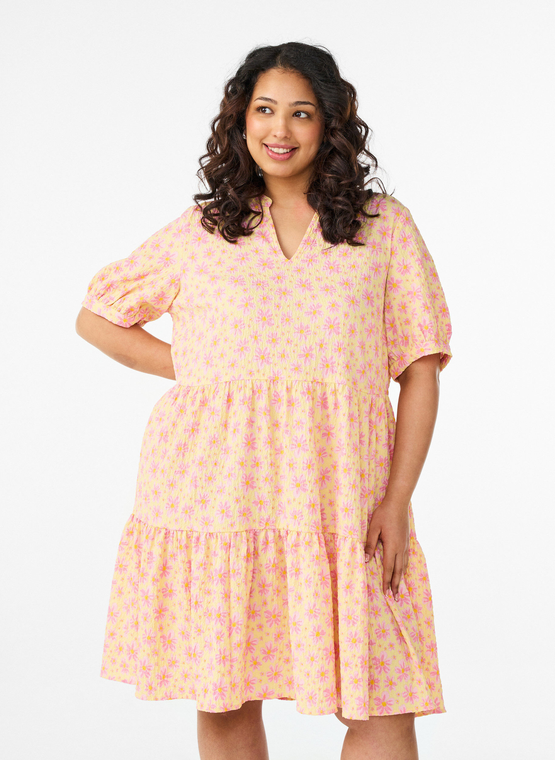 ZizziKort a-linjeformad kl&auml;nning, Gul, Model image number 0