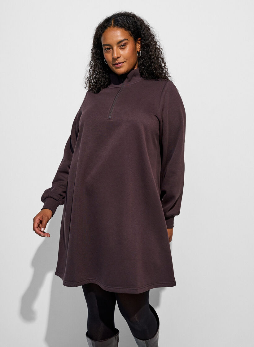 Sweatshirtkl&auml;nning med h&ouml;g ribbad krage och dragkedja, Brun, Model image number 0