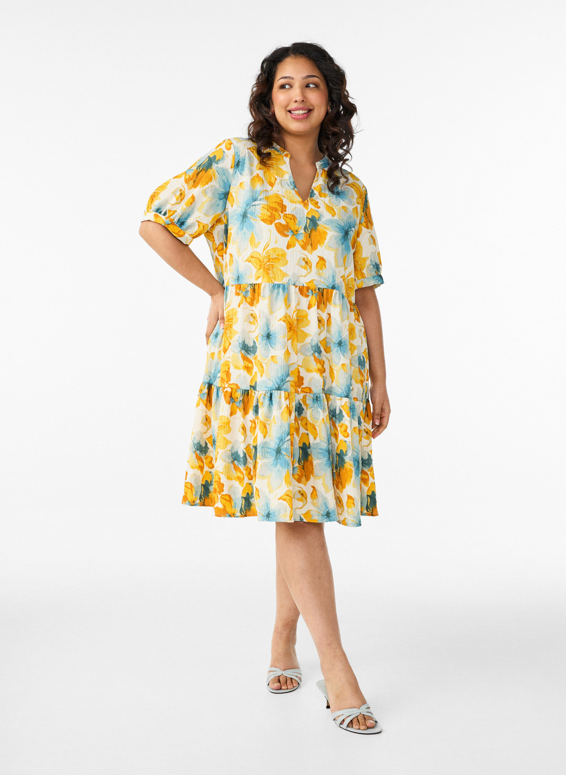 ZizziKort a-linjeformad kl&auml;nning, Gul, Model image number 1