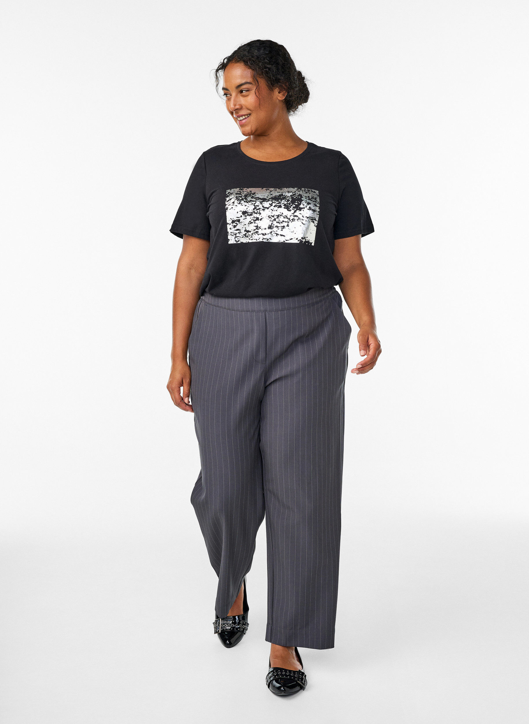 Zizzi FLASH - T-shirt med tryck, Svart, Model image number 1