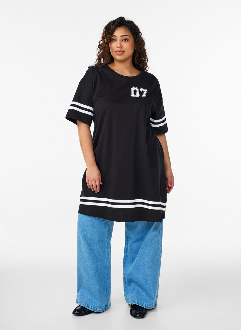 Kort t-shirtkl&auml;nning med sportiga detaljer, Svart, Model image number 1