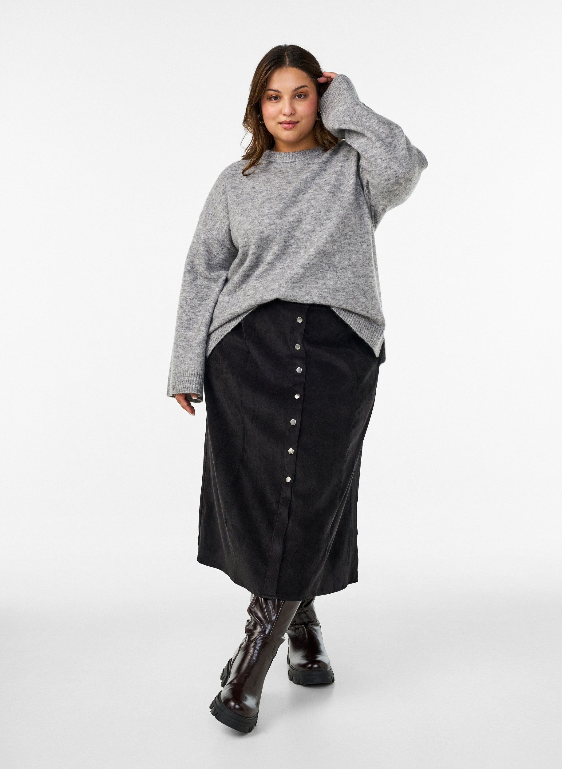ZizziA-linjeformad kjol i manchester med knappar, Svart, Model image number 1