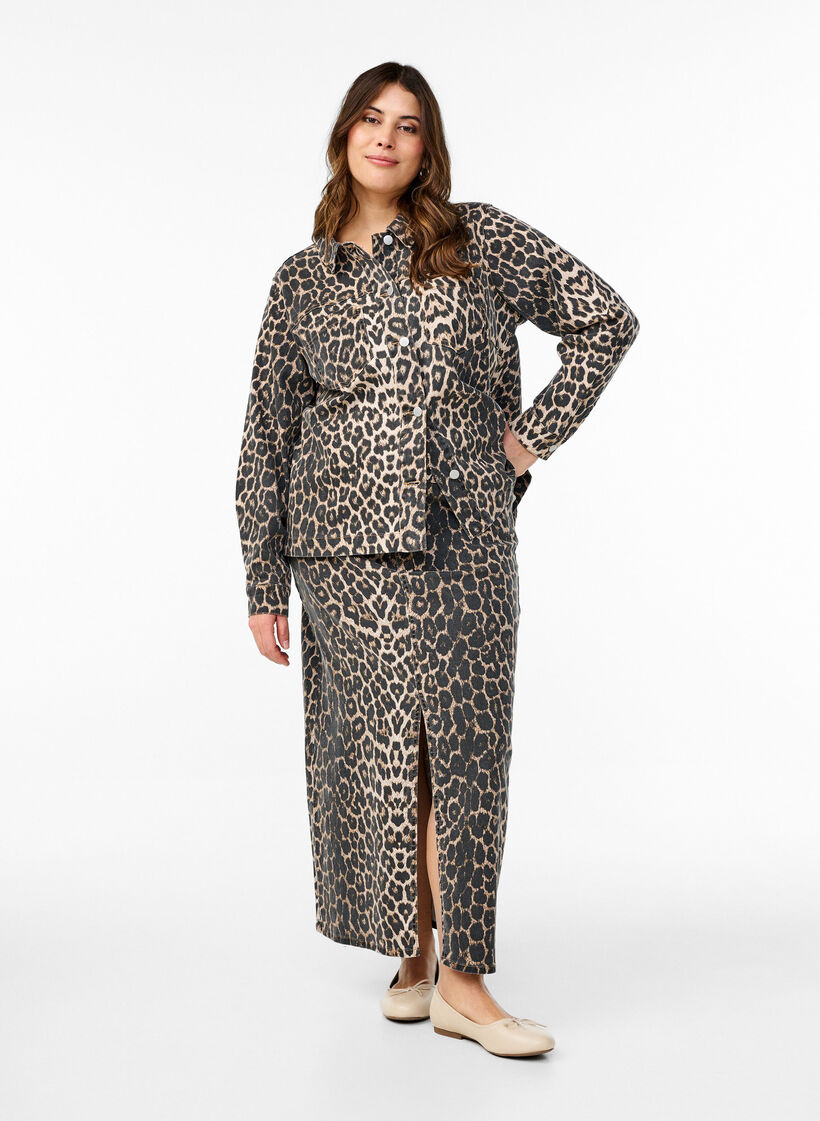 Jeansjacka med leopardmönster och bröstfickor, Brun, Model image number 1