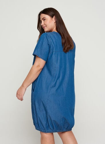 Kortärmad jeansklänning med fickor, Blue denim, Model image number 1