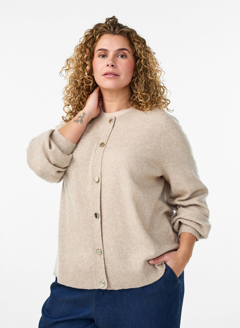 Kofta i mjukt stickat med guldf&auml;rgade knappar, Beige, Model image number 0