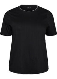 T-shirt i bomull med v&aring;giga kontrasterande kanter, Svart