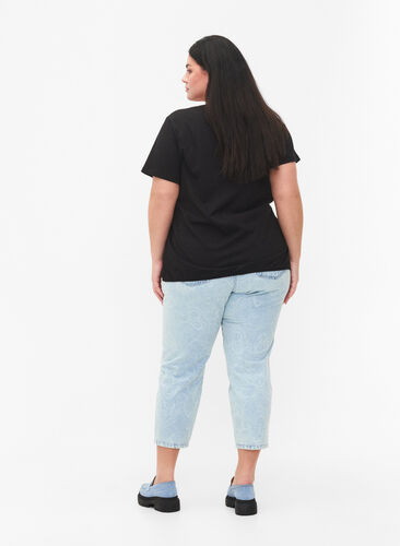 Ankellånga Millie mom jeans med tryck, Light blue denim, Model image number 1