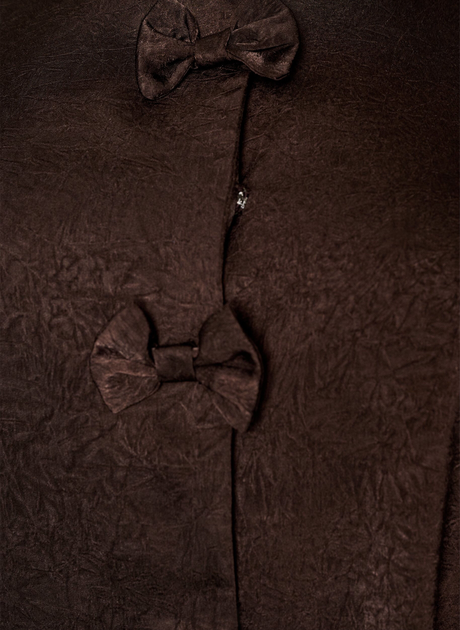 ZizziBlus i satin med rosetter och halvl&aring;nga &auml;rmar, Brun, Packshot image number 2