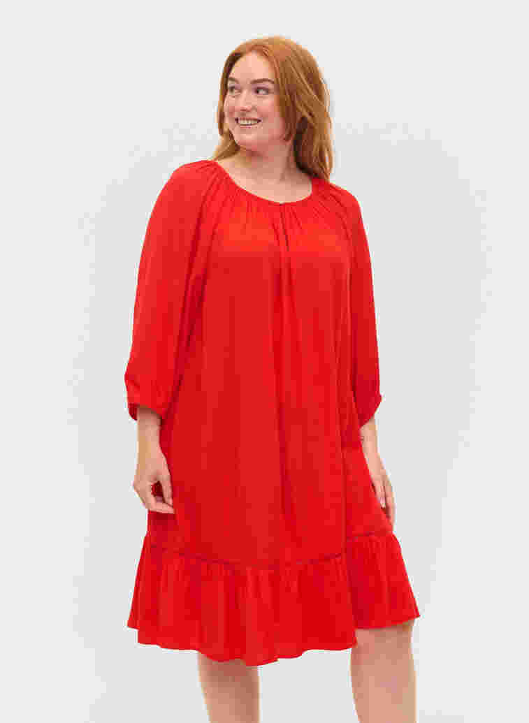 Viskosklänning med 3/4-ärmar, Fiery Red, Model