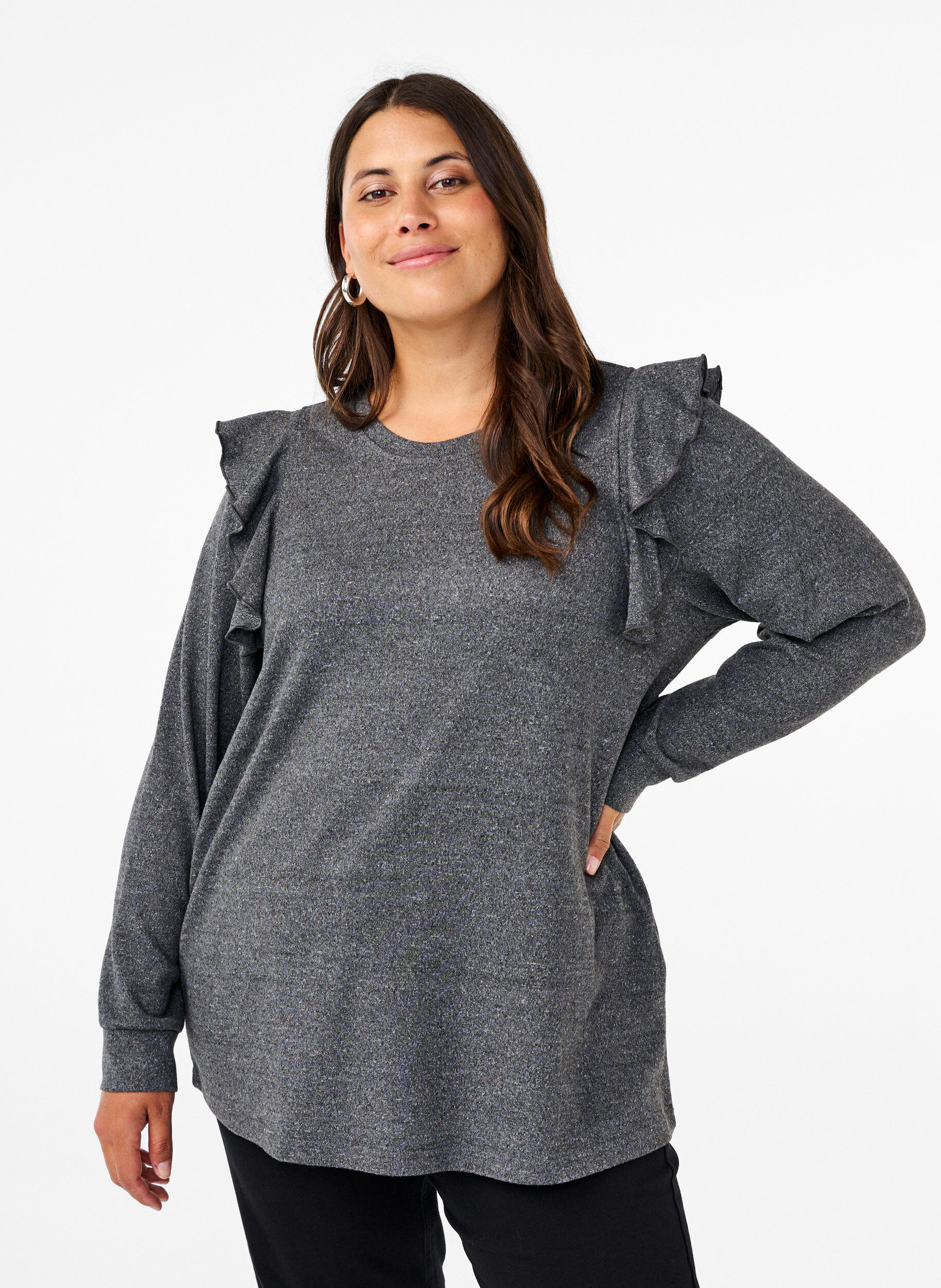 Zizzi L&aring;ng&auml;rmad blus med volangdetaljer, Dark Grey Melange, Model image number 0