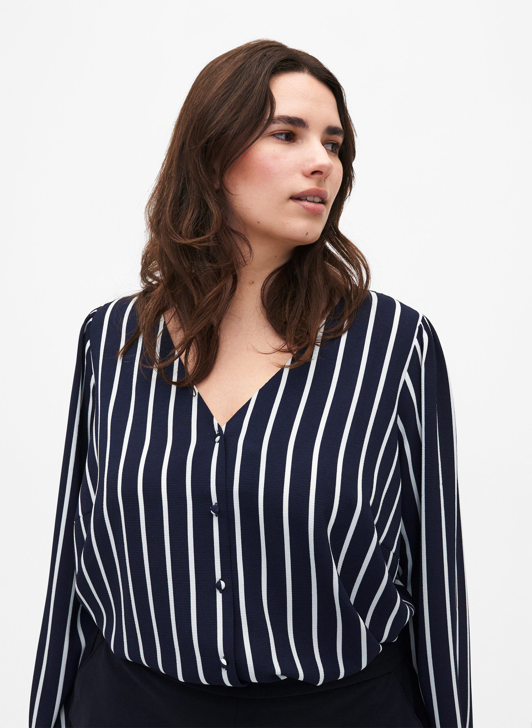 Zizzi Skjortblus med V-ringning och tryck, Maritime Blue Stripe, Model image number 0