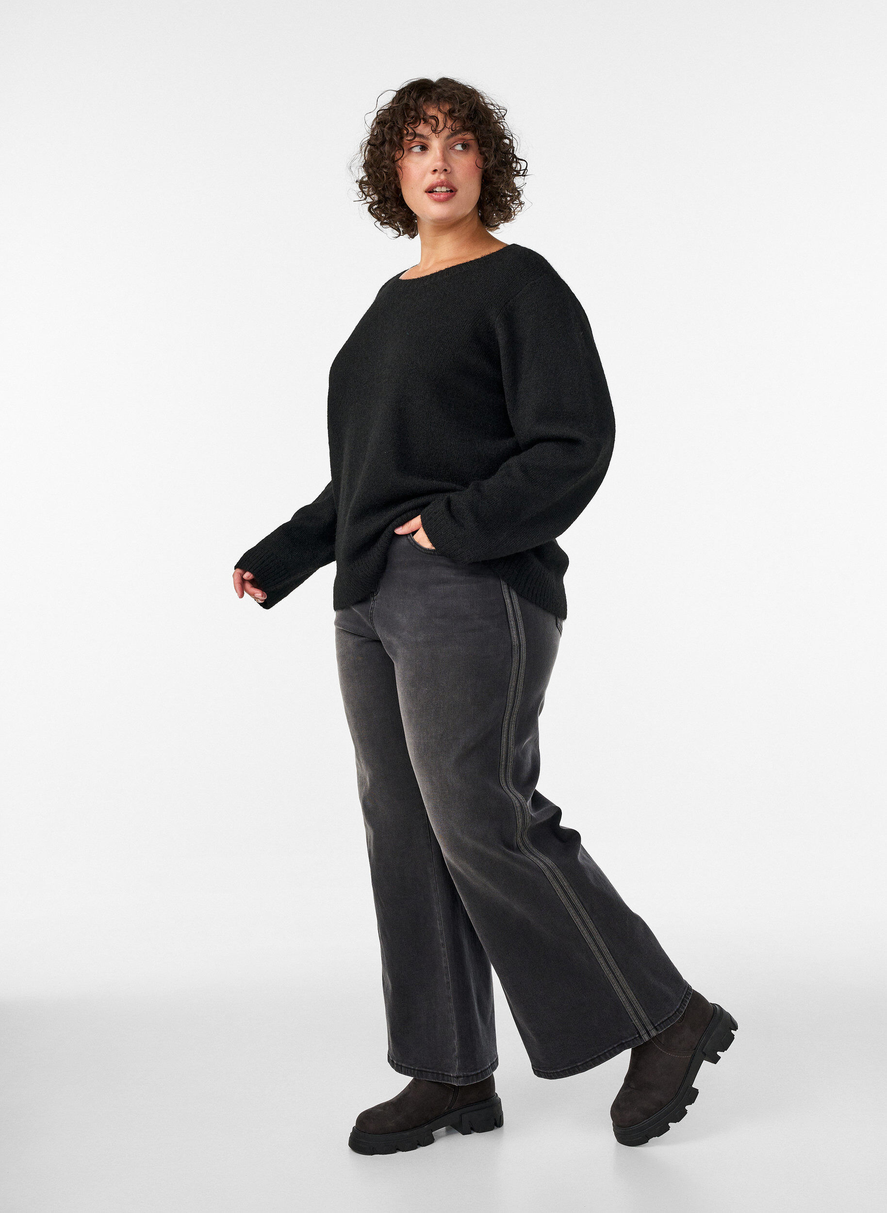 ZizziJeans i bred passform med vertikala denimdetaljer, Gr&aring;, Model image number 2