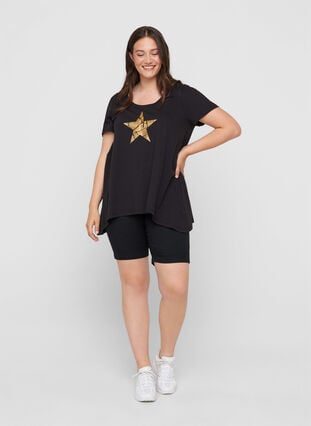 A-linjeformad och asymmetrisk t-shirt i bomull, Black STAR, Model image number 2