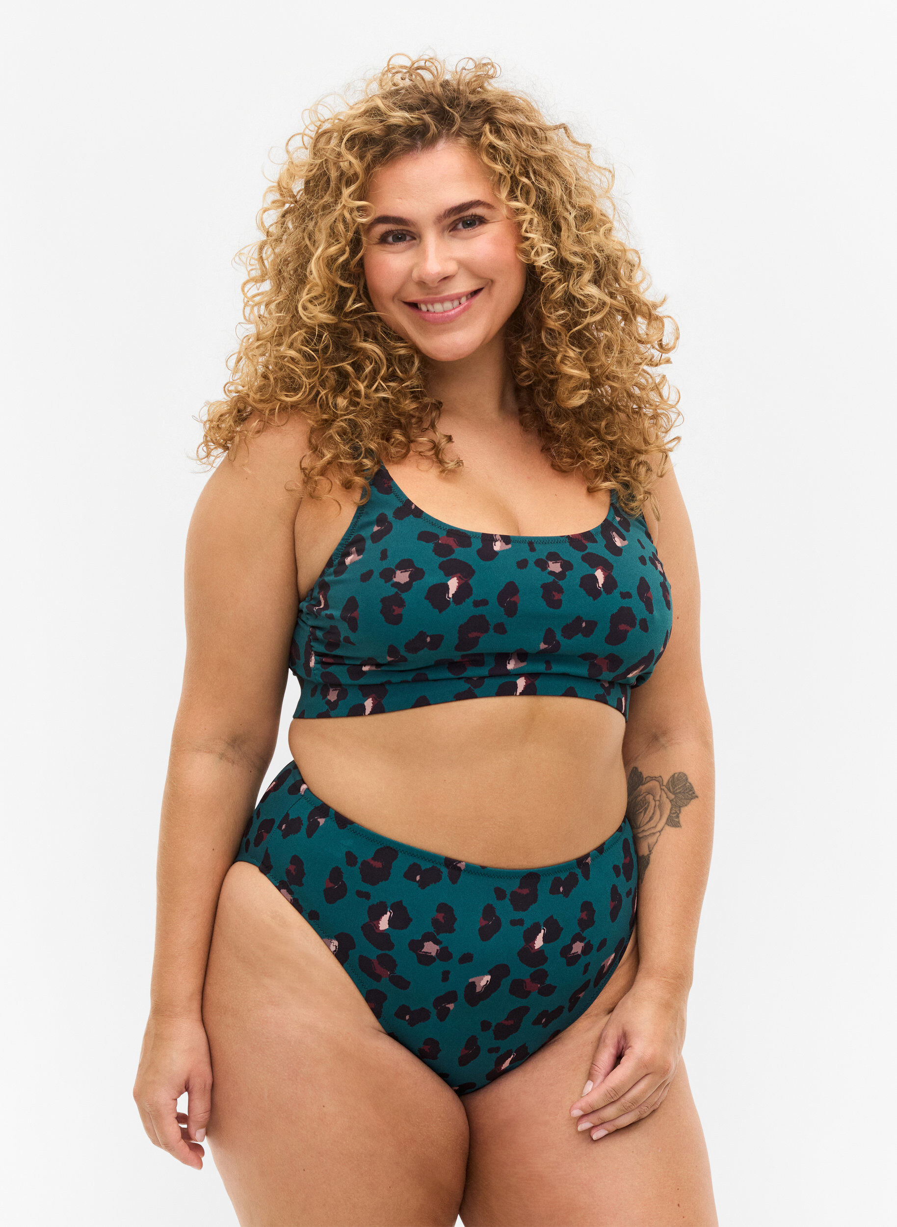Zizzi Bikinitrosa med h&ouml;g midja, Teal Leopard, Model image number 0