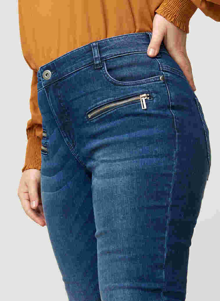 Sanna jeans med blixtlåsdetaljer, Blue denim, Model image number 1