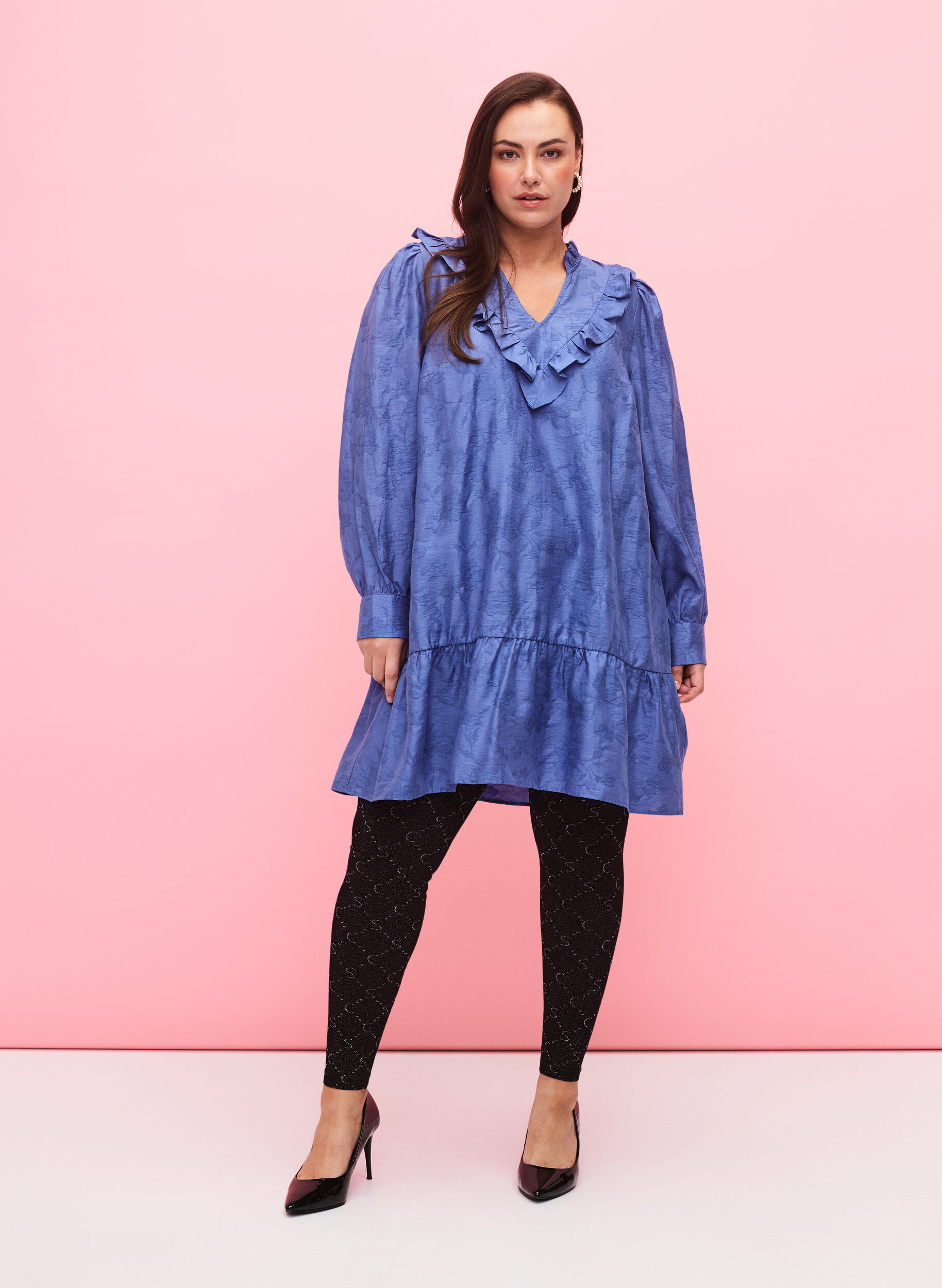 Zizzi S&ouml;ml&ouml;sa leggings med silverf&auml;rgat m&ouml;nster, Black, Model image number 2