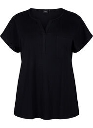 T-shirt med v-ringning och bröstficka, Black