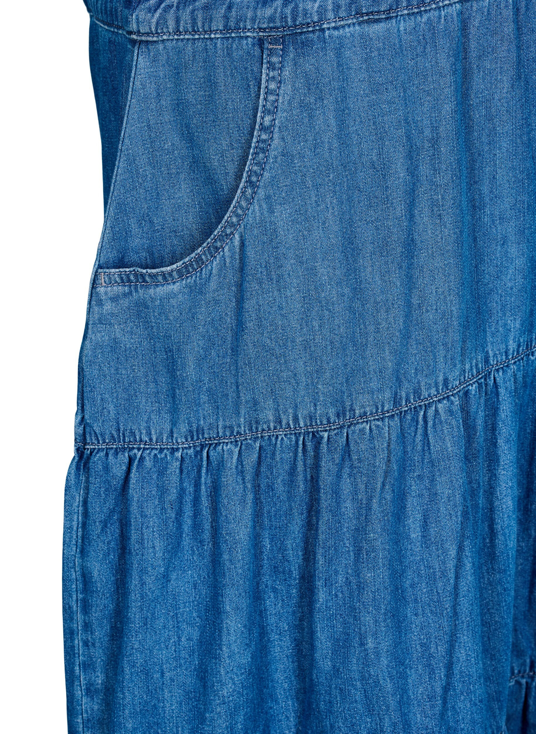 ZizziJeanskjol i midil&auml;ngd med knappar och korta &auml;rmar, Bl&aring;, Packshot image number 3