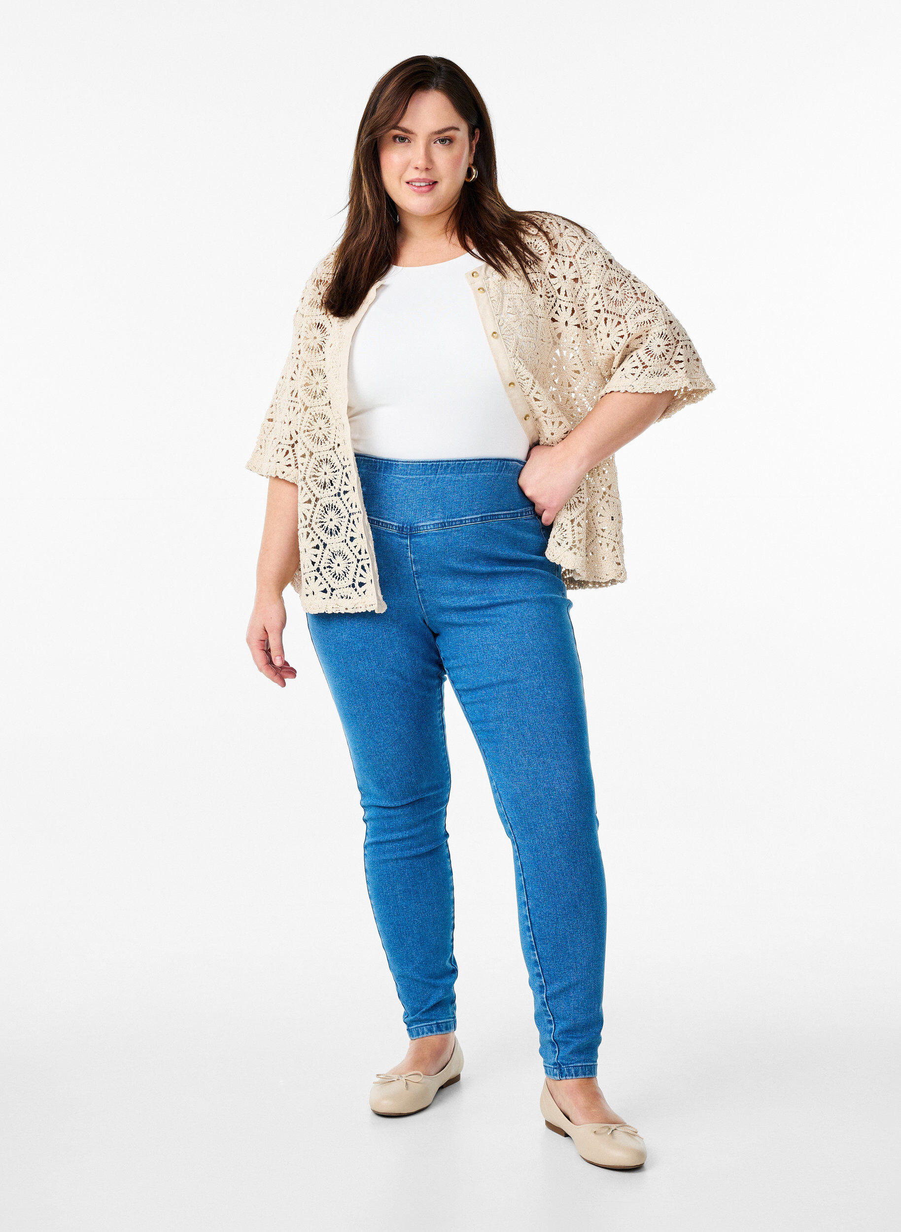 Stretchiga jeggings med h&ouml;g midja, Bl&aring;, Model