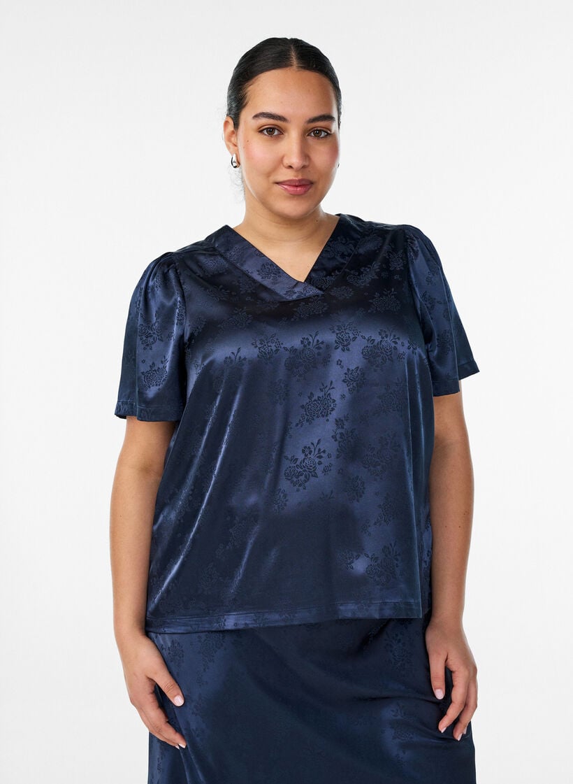 Blus i satin med blommigt m&ouml;nster och v-ringning, Bl&aring;, Model image number 0