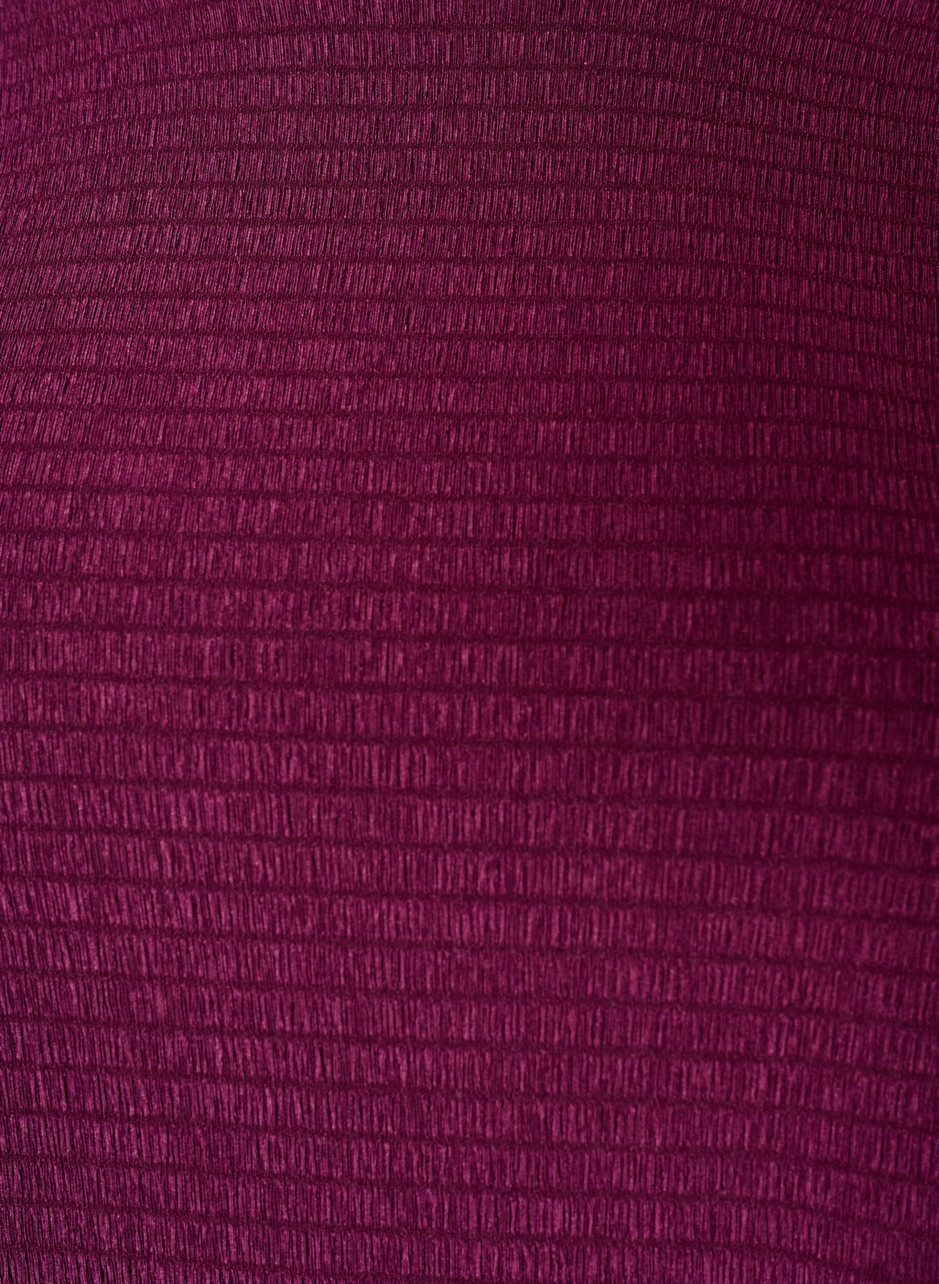 ZizziBlus i strukturerat material med v&aring;giga kanter, Lila, Packshot image number 2