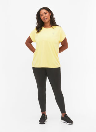 Kortärmad t-shirt för träning, Lemon Meringue, Model image number 2
