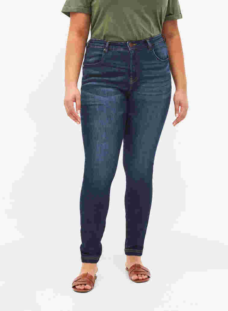 Super slim fit Amy jeans med hög midja, Dark blue, Model image number 1