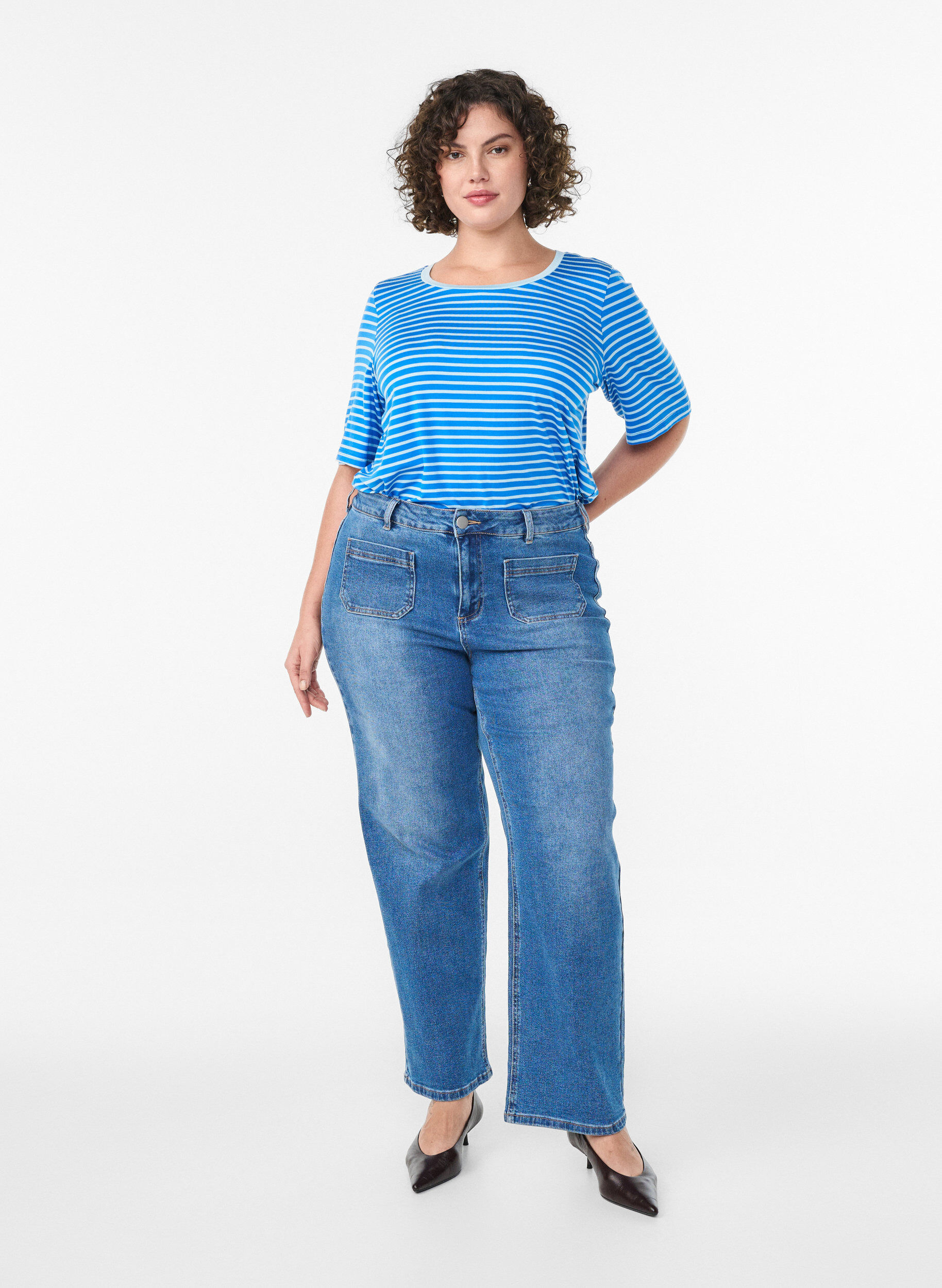 ZizziT-shirt i TENCEL&trade; Lyocell med r&auml;nder, Bl&aring;, Model image number 1