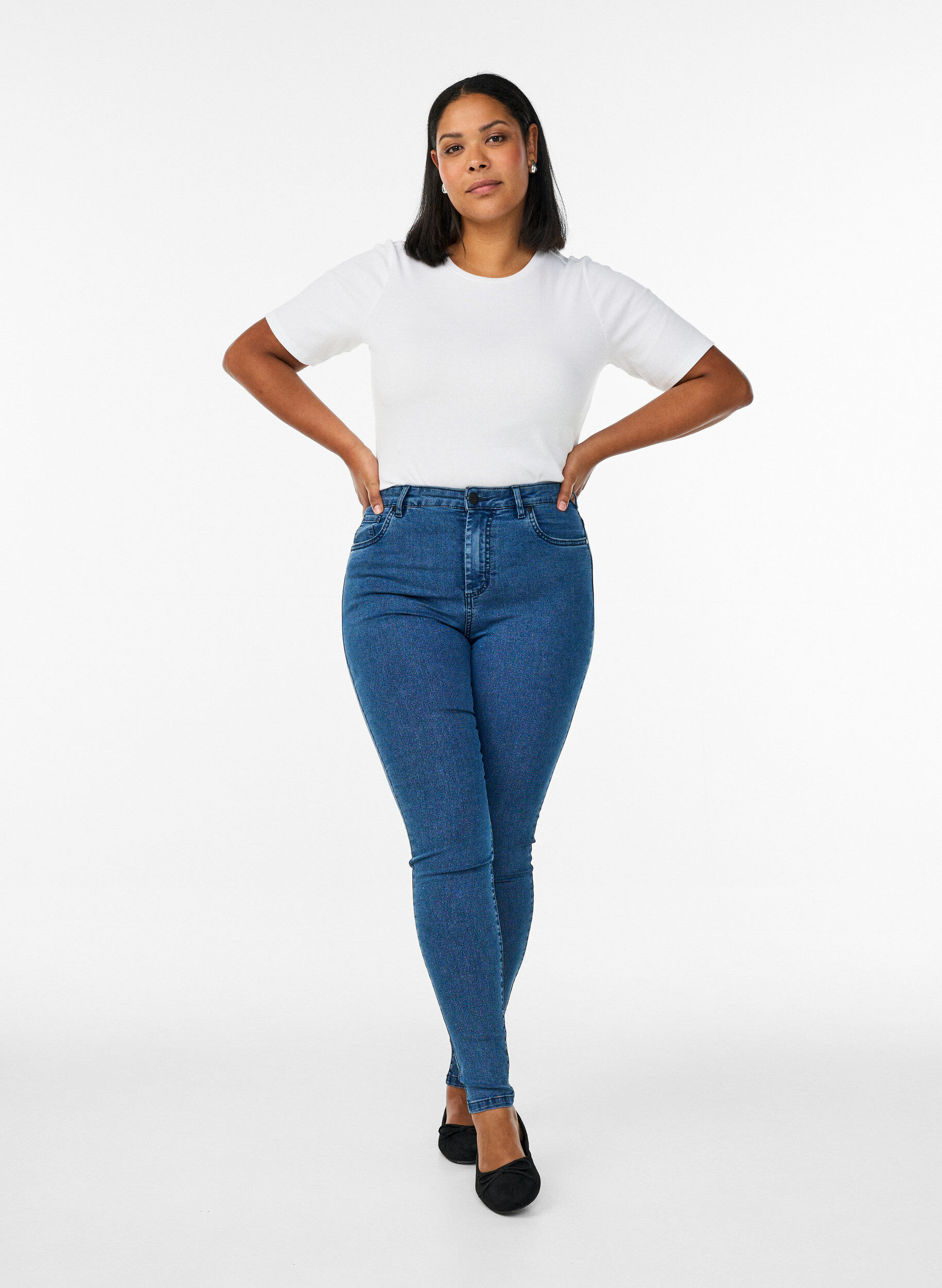 Amy jeans med h&ouml;g midja och supersmal passform, Bl&aring;, Model