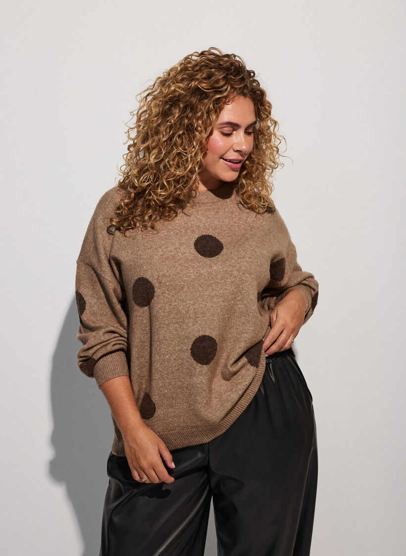 Stickad blus med prickigt m&ouml;nster, Brun, Model image number 0
