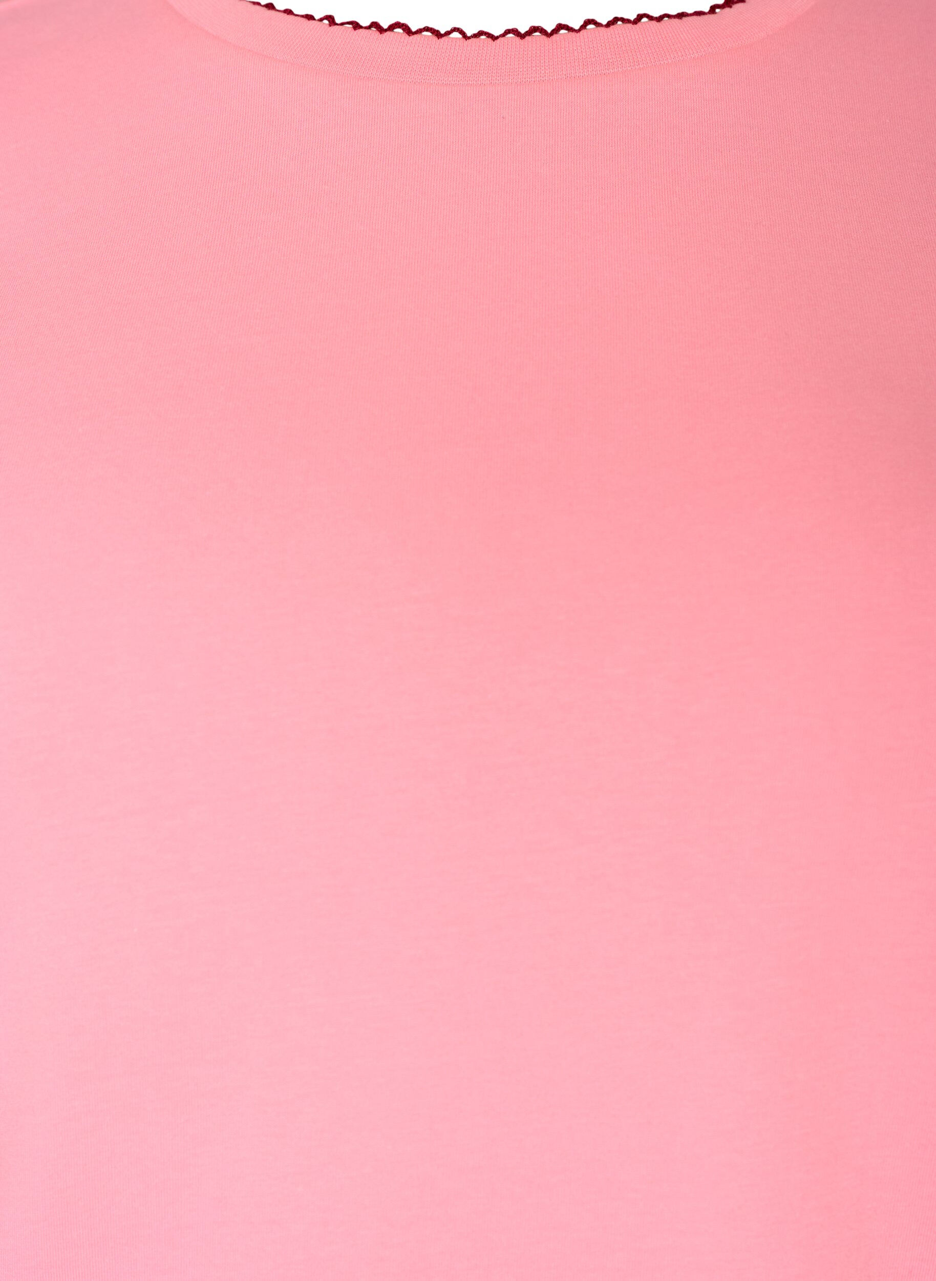 ZizziT-shirt i bomull med v&aring;giga kontrasterande kanter, Rosa, Packshot image number 2
