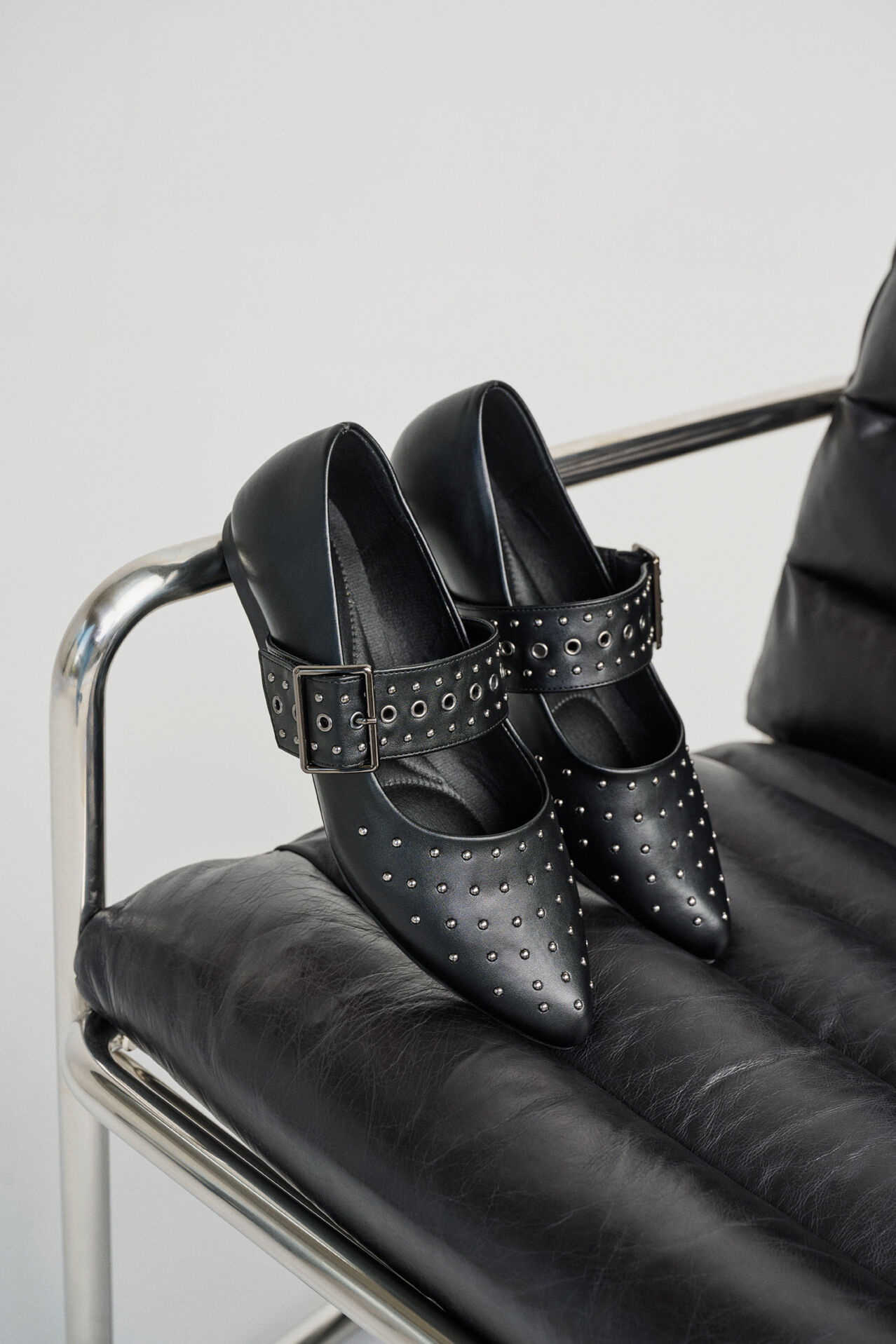 Zizzi Ballerina med sp&auml;nne och nitar, , Model