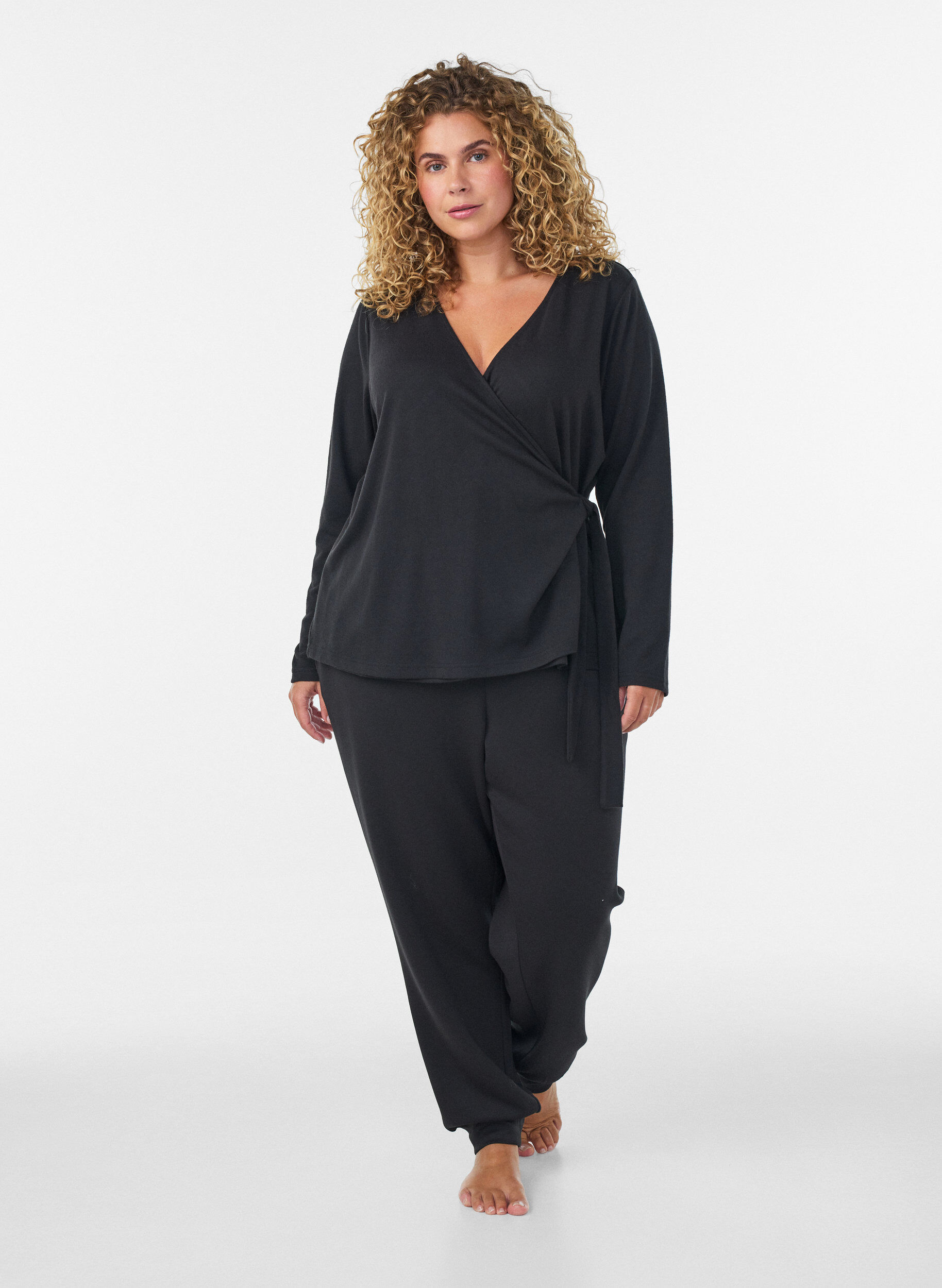 ZizziOmlottblus i jersey med knytning, Svart, Model image number 1