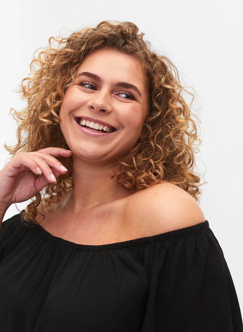 Enfärgad blus i viskos med korta ärmar, Black, Model image number 2