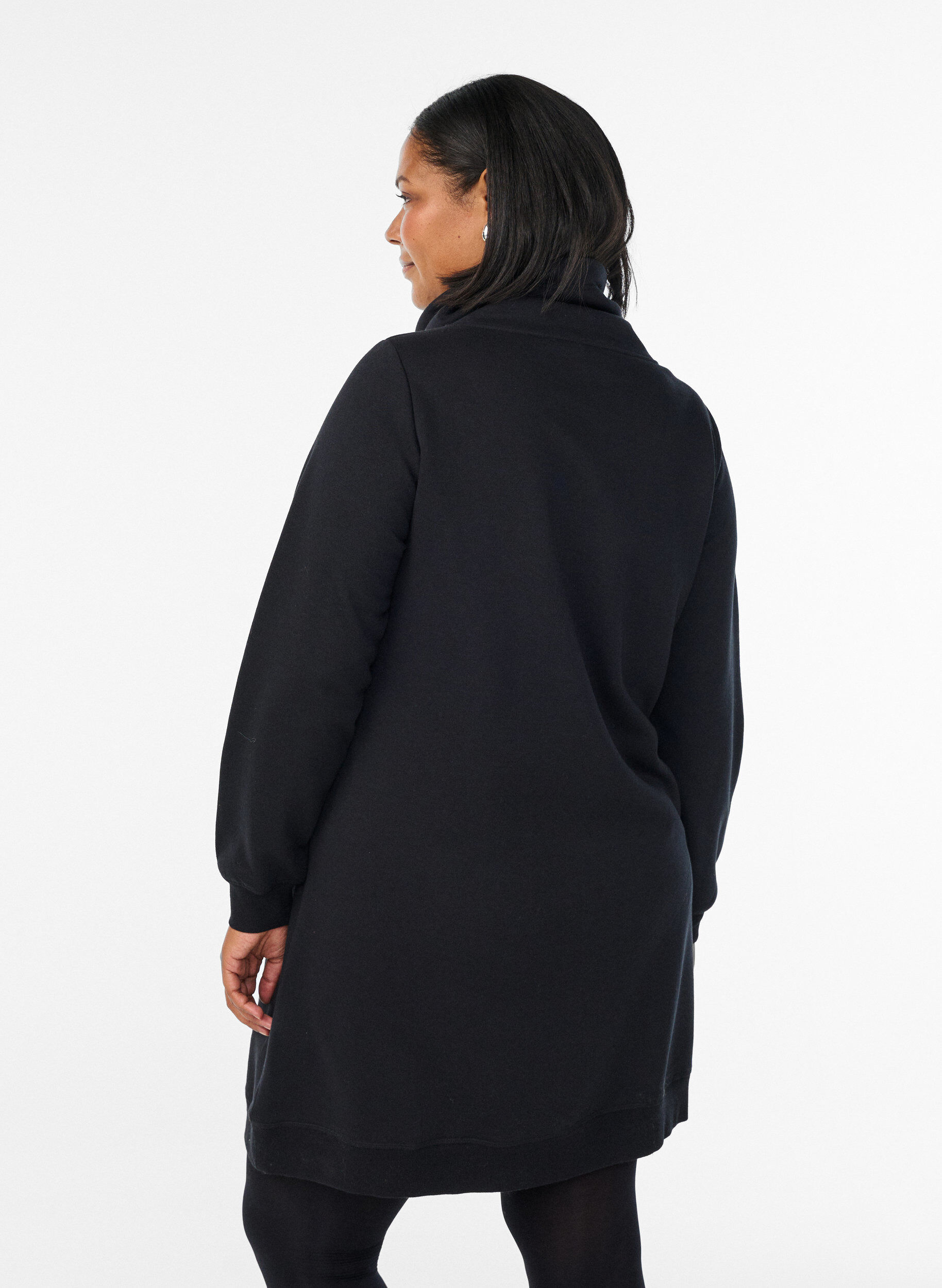 ZizziKort sweatshirtkl&auml;nning med h&ouml;g krage och fickor, Svart, Model image number 2