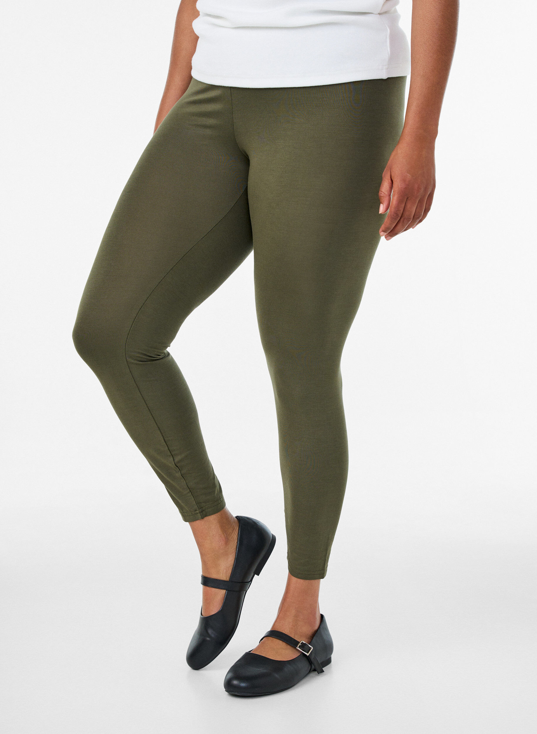 ZizziBasleggings i viskos, Gr&ouml;n, Model image number 0