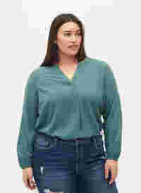 Enfärgad blus med v-hals, Mallard Green, Model