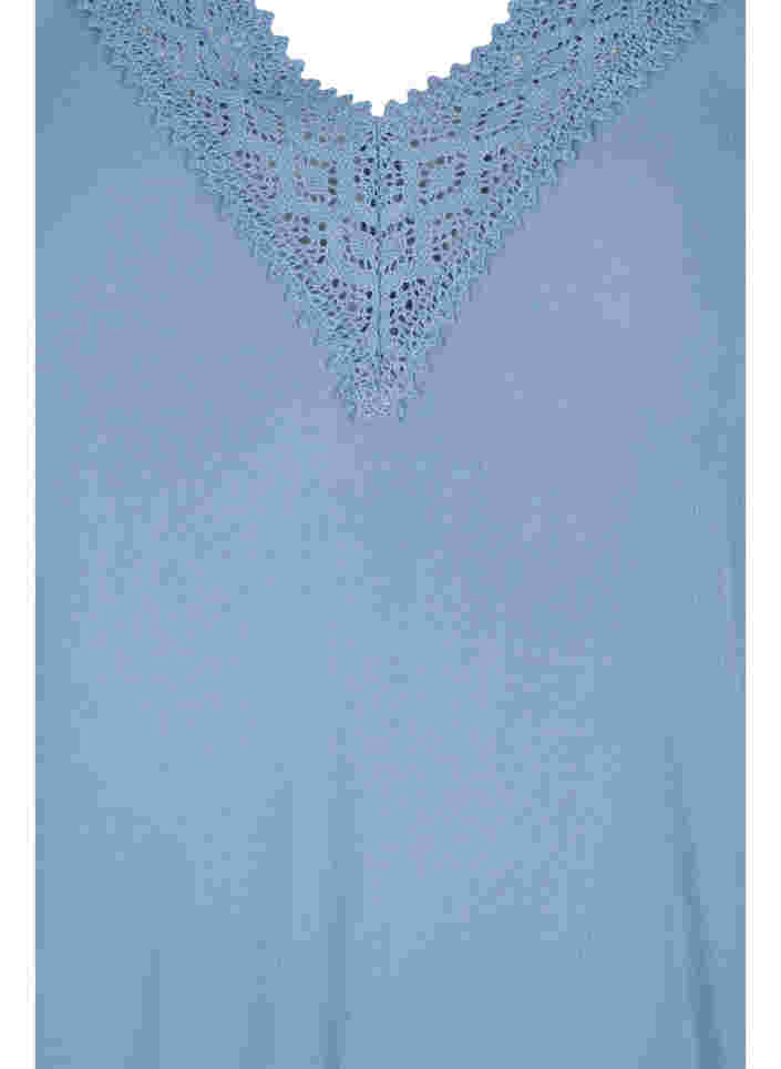 Kortärmad tunika i viskos med spetsdetaljer, Coronet Blue, Packshot image number 2