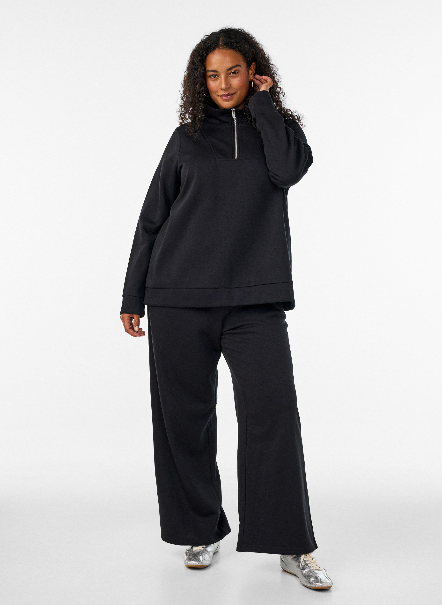 ZizziSweatpants med h&ouml;g midja och vida ben, Svart, Model image number 0