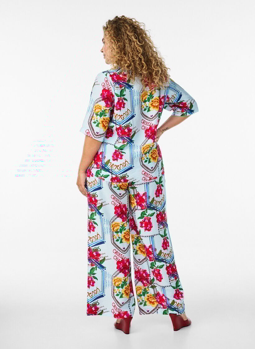 Byxor med raka ben i f&auml;rgglatt m&ouml;nster, Bl&aring;, Model image number 1