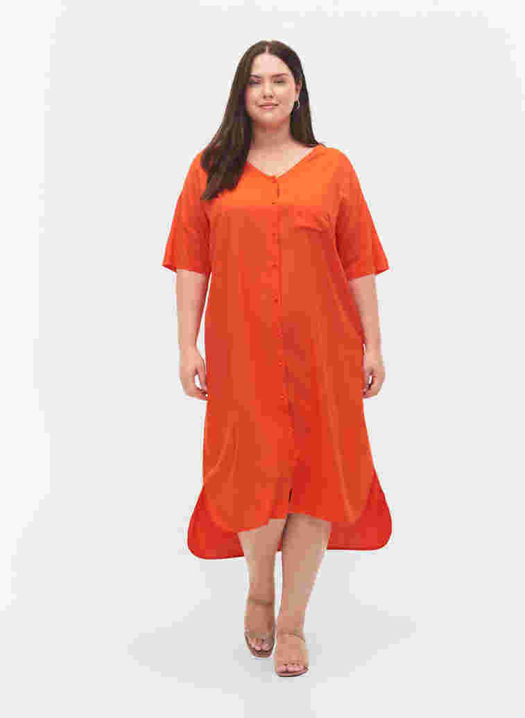 Kortärmad skjortklänning i viskos, Mandarin Red, Model image number 2
