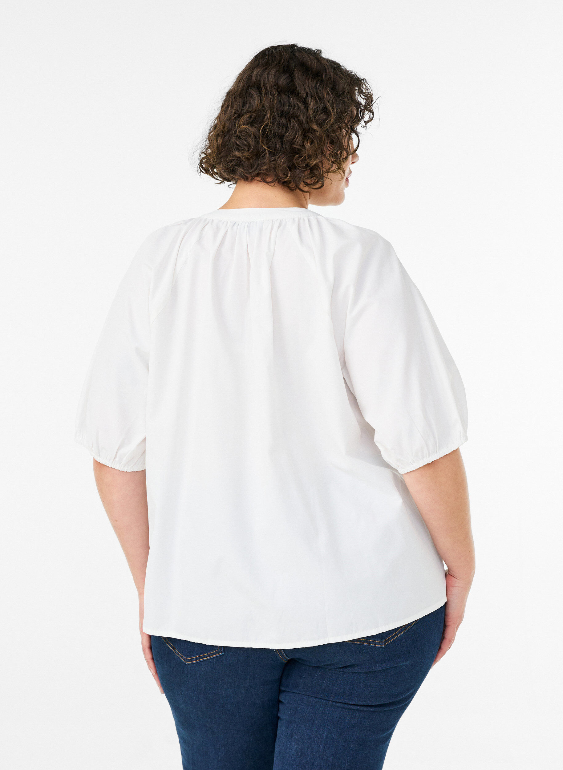 ZizziSkjortblus med kn&auml;ppning och knytsk&auml;rp, Vit, Model image number 2
