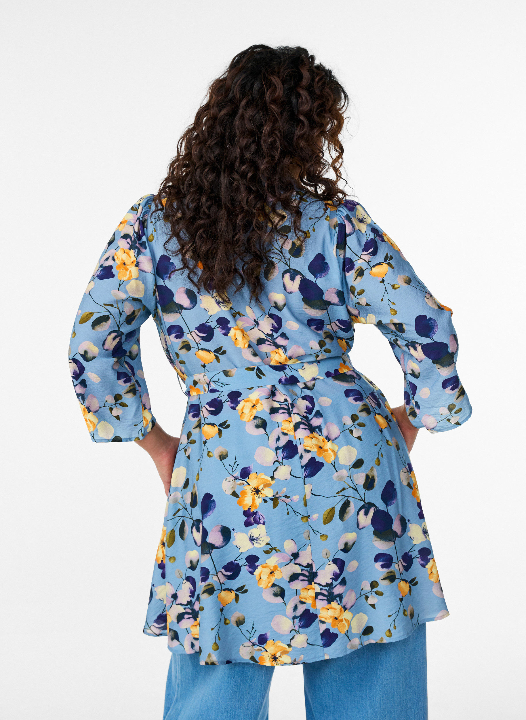 Zizzi M&ouml;nstrad tunika med knytsk&auml;rp och 3/4-&auml;rmar, , Model image number 2