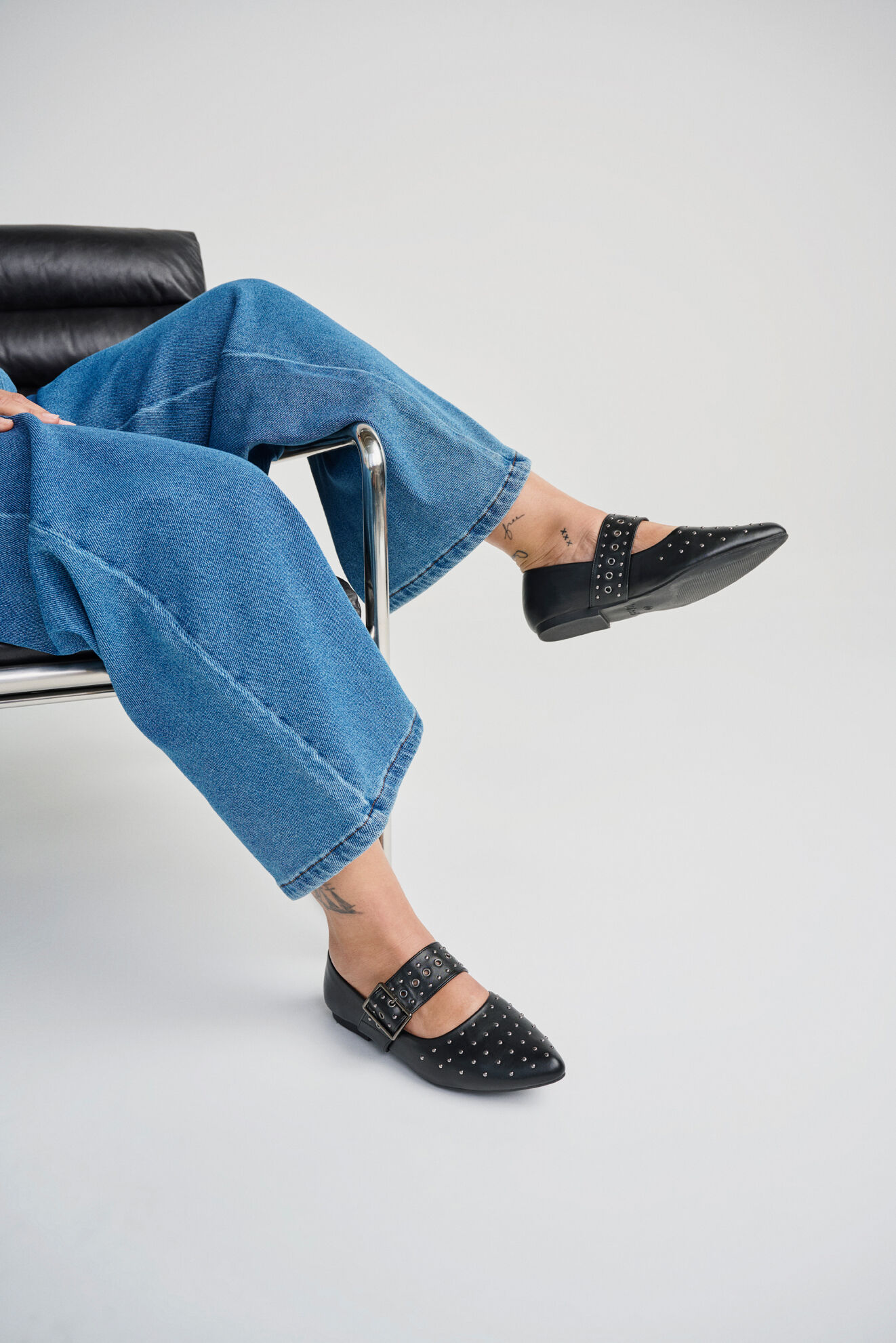 Zizzi Ballerina med sp&auml;nne och nitar, , Model