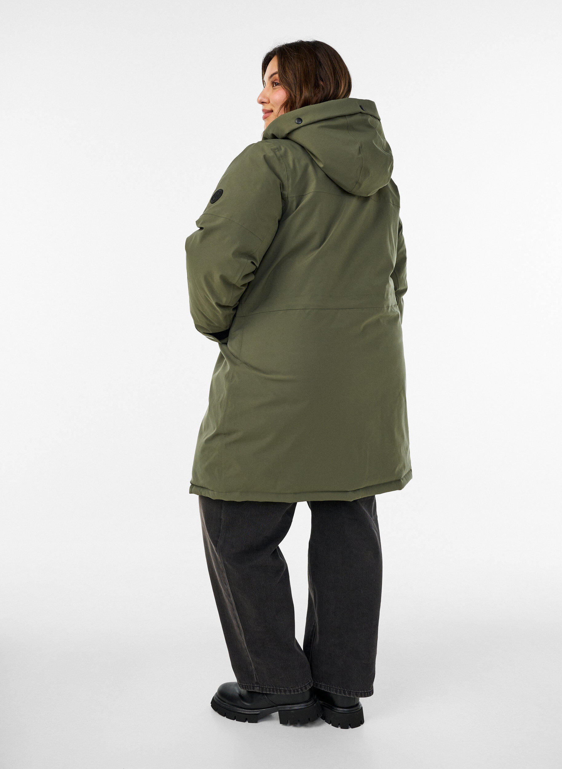 ZizziVattenavvisande parkas med huva och funktionella detaljer, Gr&ouml;n, Model image number 2
