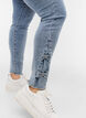 Croppade Amy jeans med rosetter, Light blue, Model image number 2