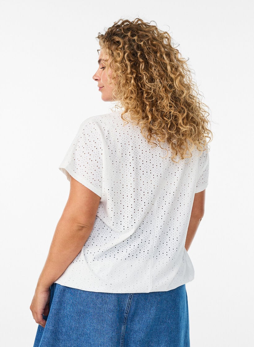 Blus med h&aring;lbroderi och ballongeffekt, Vit, Model image number 2