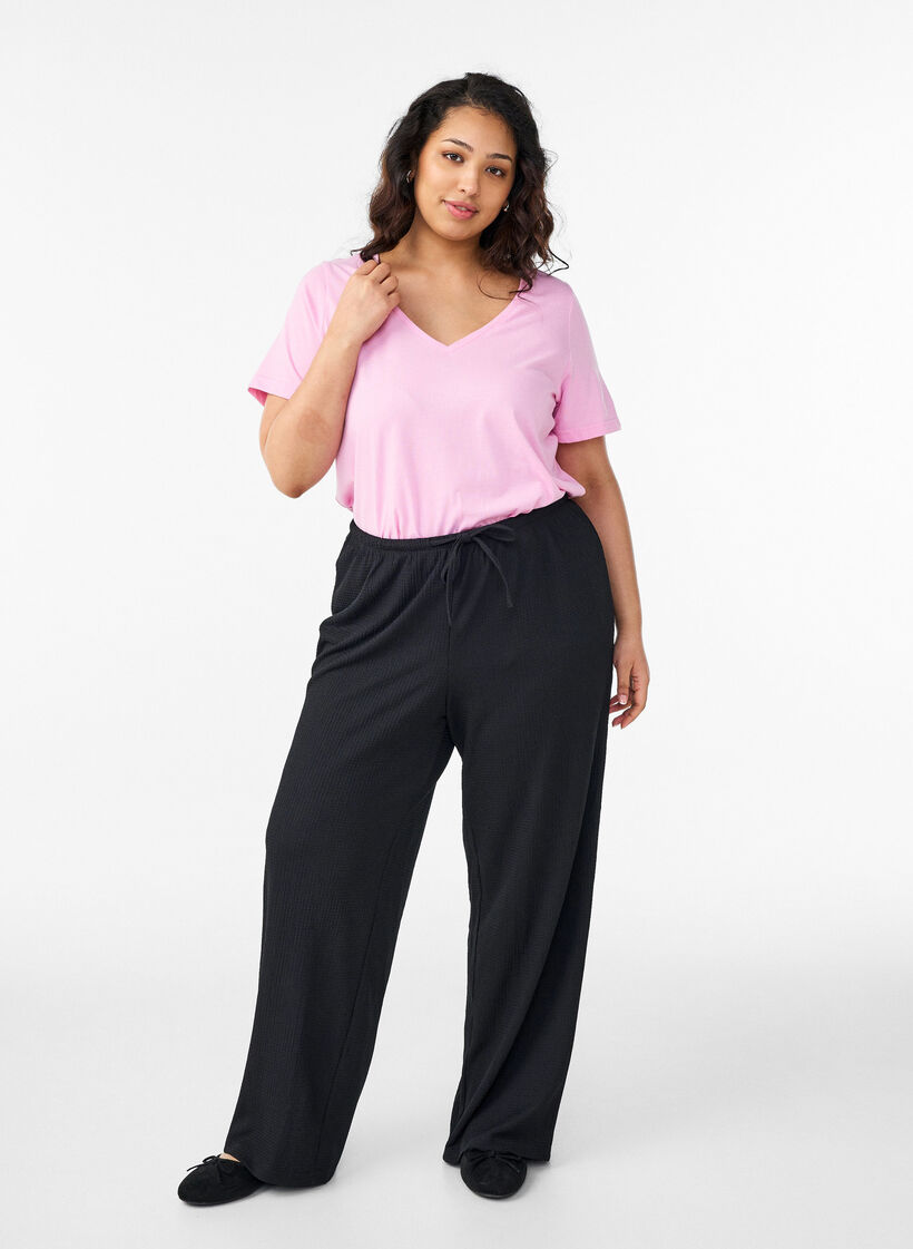 T-shirt med v-ringning, Rosa, Model image number 1