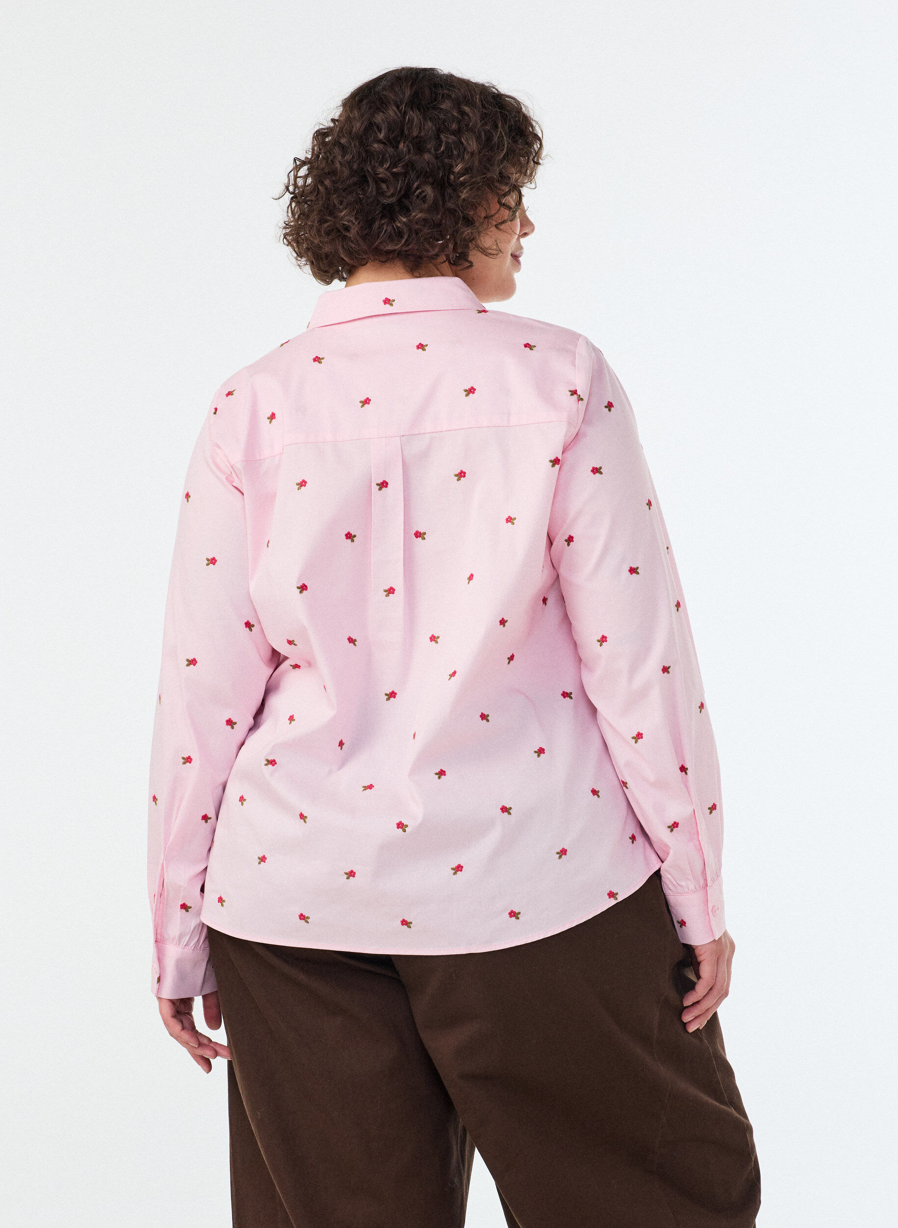 ZizziSkjorta med broderade blommor, Rosa, Model image number 2