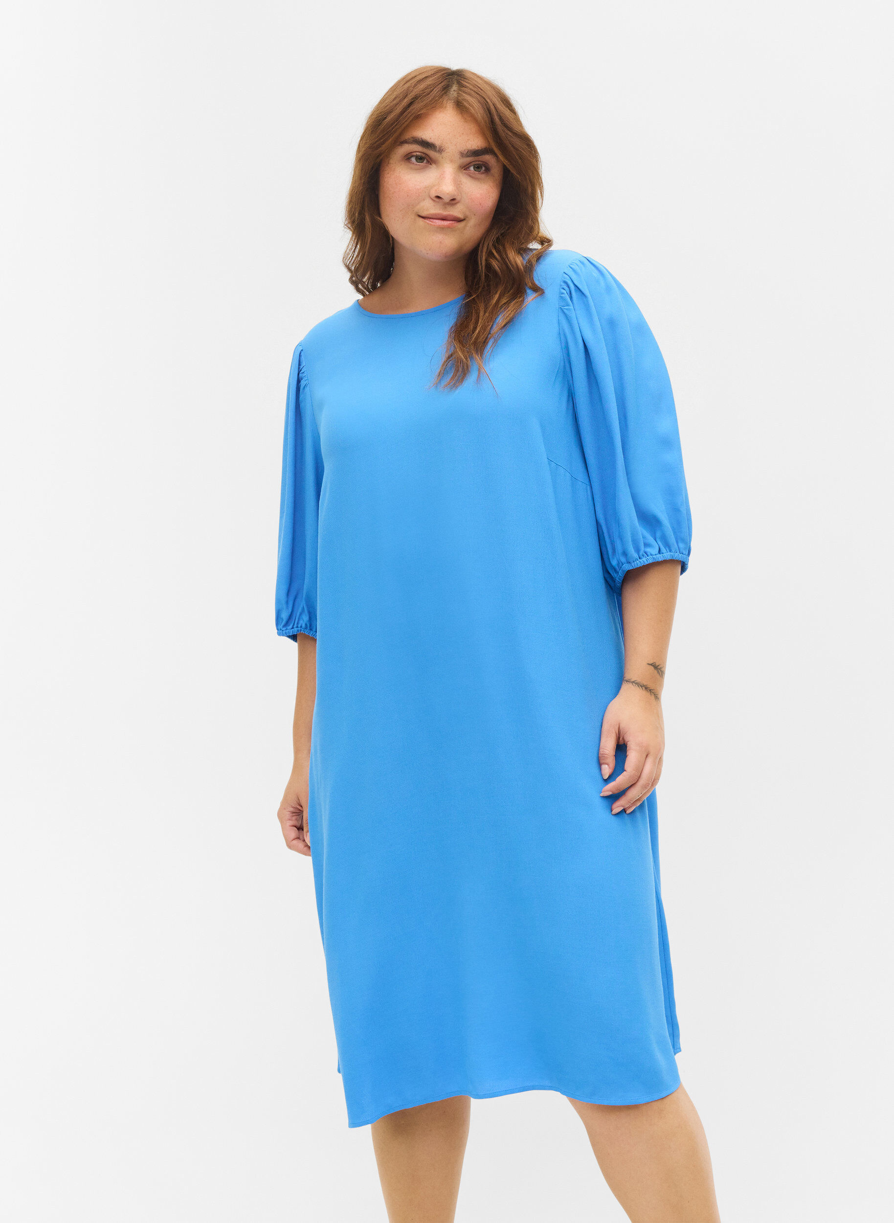 Zizzi Viskoskl&auml;nning med ryggdetalj, Regatta, Model image number 0